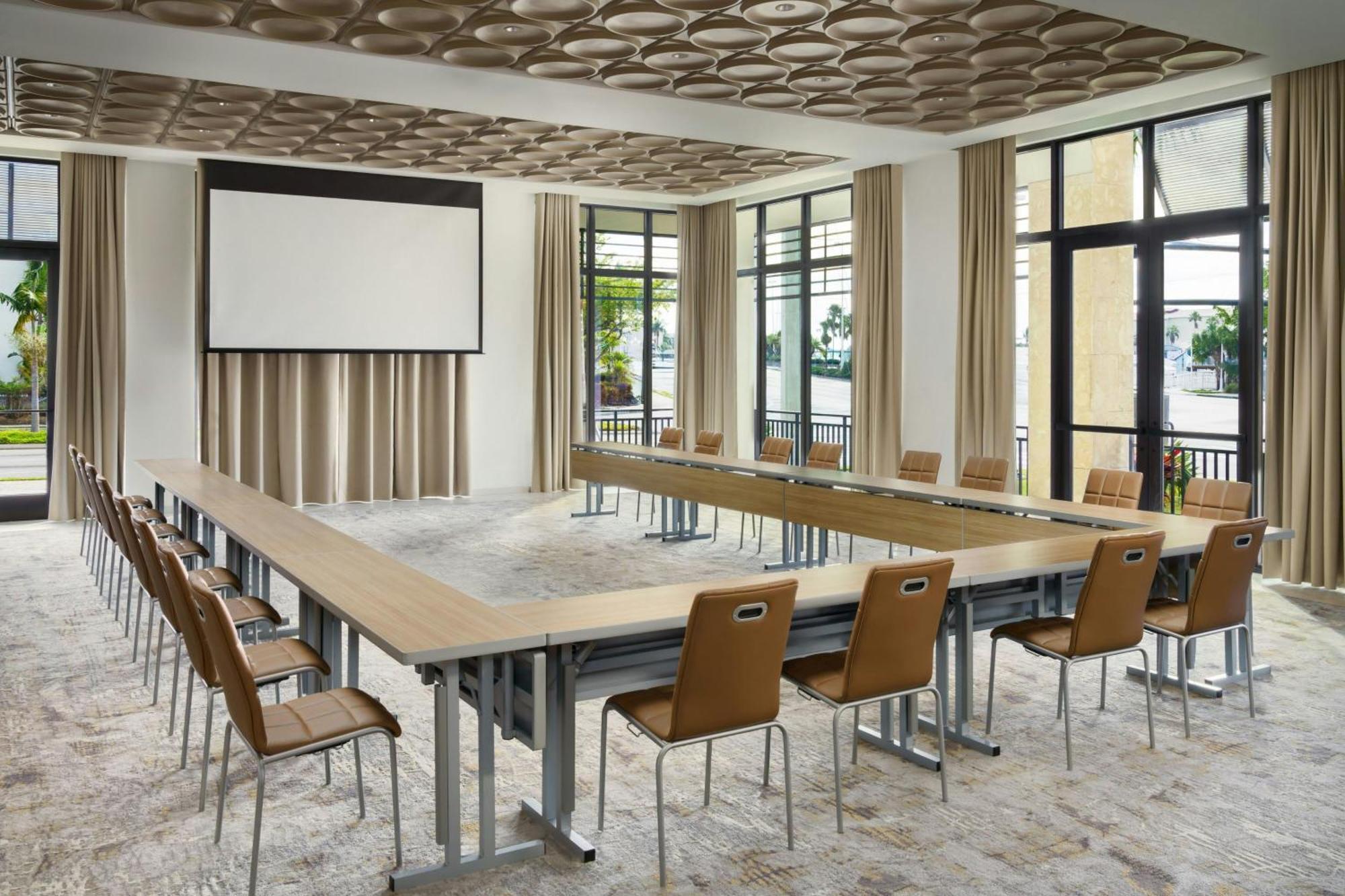Ac Hotel By Marriott Naples 5Th Avenue Esterno foto